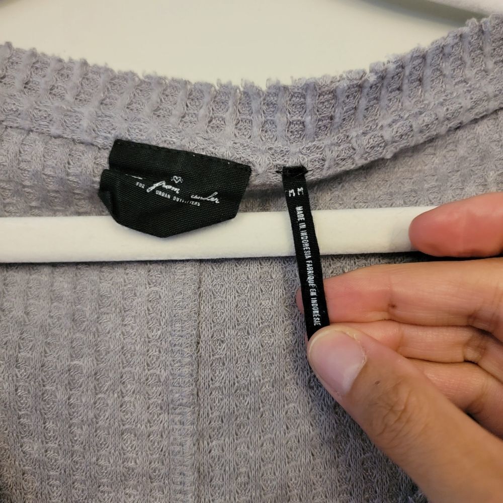 UO Waffle Thermal Top  - Picture 4 of 5